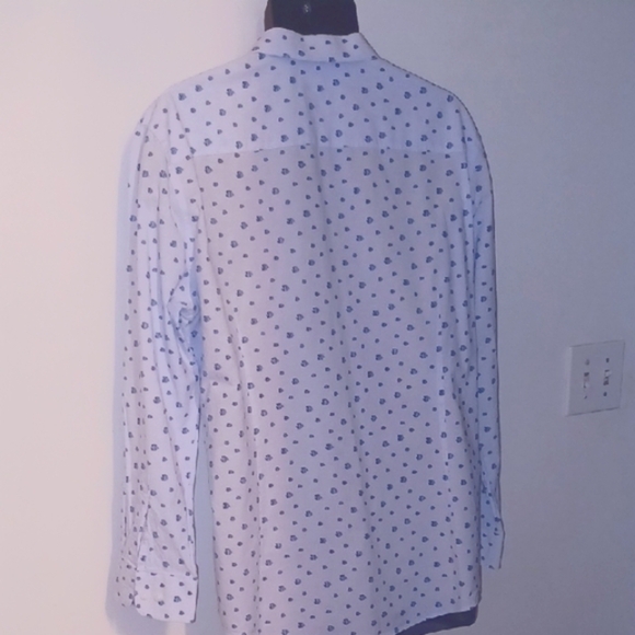 Bar III Slim Fit White and Blue Casual Button Down Shirt, XL - Picture 5 of 7